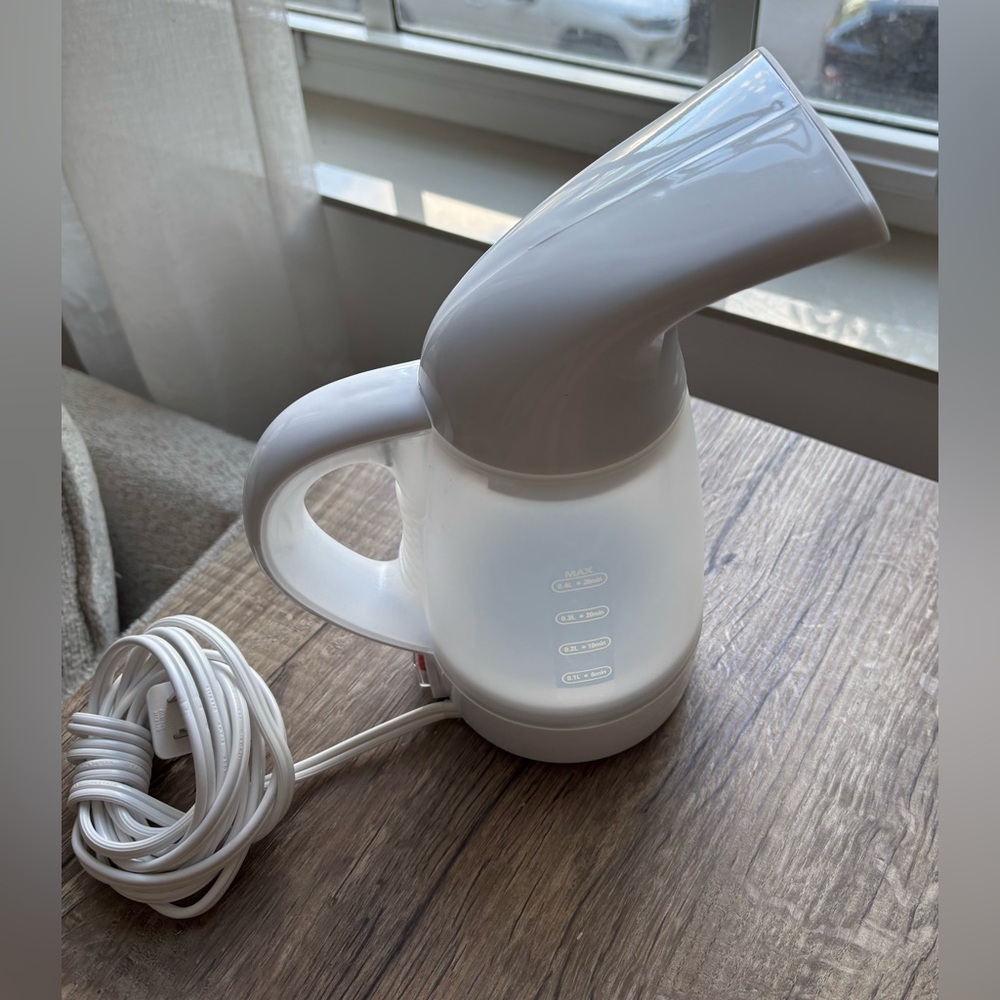 Complete Home Handheld Garment Steamer - Picture 4 of 4